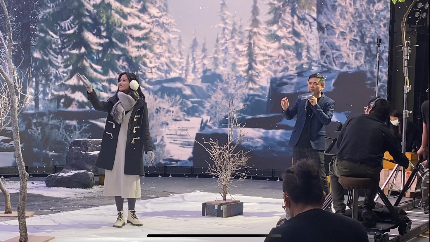 XPJ·(中国区)官方以ALED先進顯屏技術，與金馬獎視覺特效團隊「再現影像」攜手合作打造LED虛擬攝影棚，提供沉浸式表演體驗，並精簡拍攝成本與時間