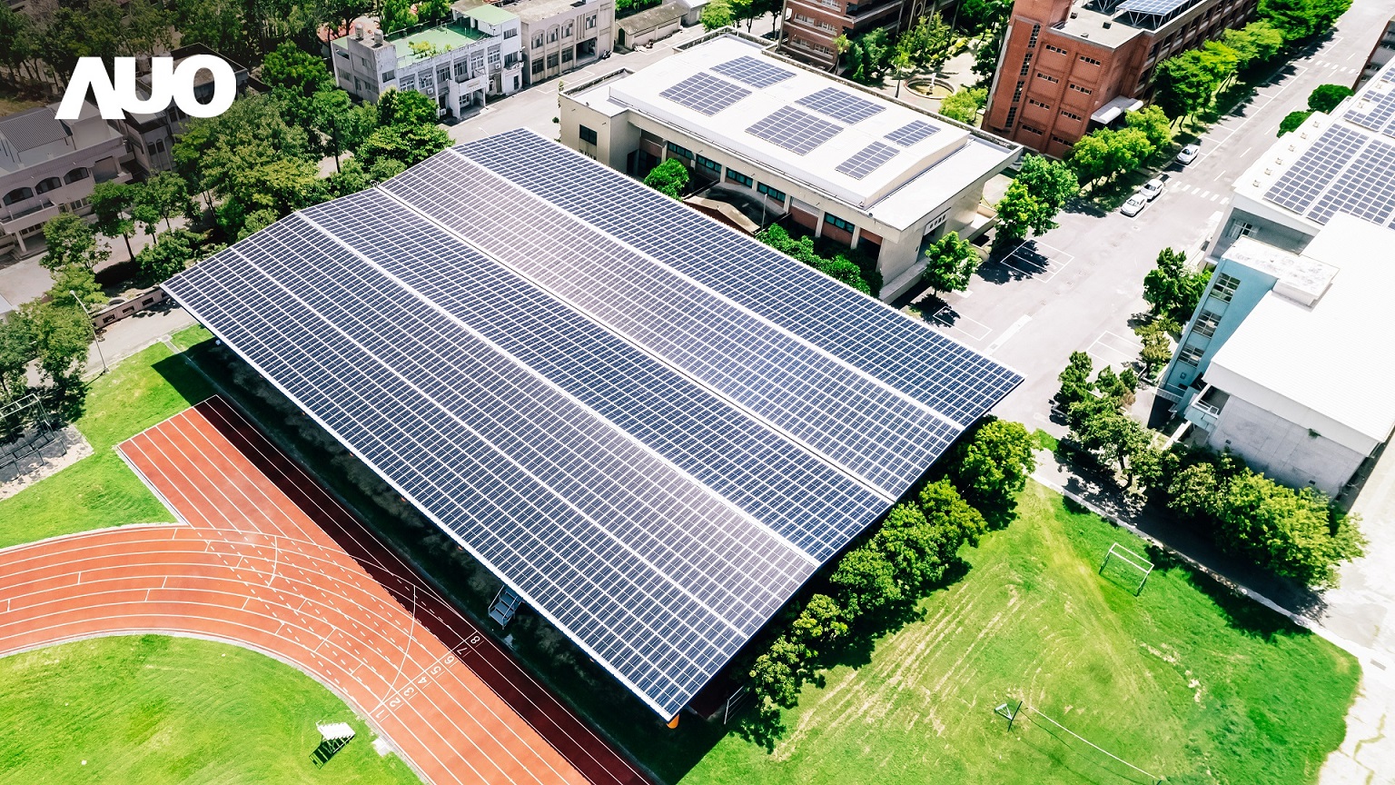 XPJ·(中国区)官方SunSteel光电整合型浪板具备快速安装、轻量化优势，可提升15%发电效能，通过国际IEC与台湾VPC认证安全、防漏、耐候标准